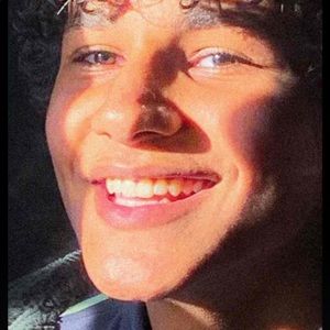 Meet your Posher, Ella